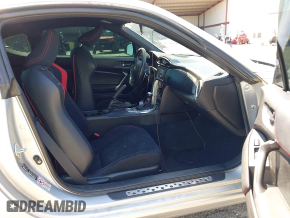 2014 Scion FR-S z VIN JF1ZNAA11E8704311, wystawiony jako IAAI lot #42004779 z przebiegiem 161 094 mil mil oraz . Historia ofert i sprzedaży dostępna na DreamBid. Obrazek 5.