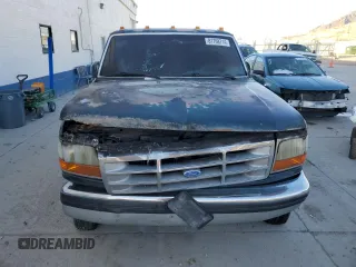1993 Ford F-250 with VIN 2FTHF26G0PCB45950, listed as a Copart auction lot 81768714 with 0 mi miles and Salvage Title. Bid and sale history available at carsss.com. Image 5.