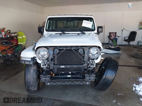 2020 Jeep Gladiator Overland with VIN 1C6HJTFG7LL139896, listed as a IAAI auction lot 41347570 with 98,484 mi miles and . Bid and sale history available at DreamBid. Image 13.
