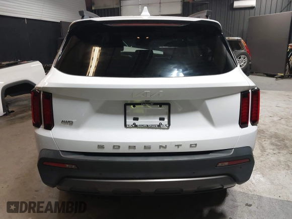2022 Kia Sorento X-Line S z VIN 5XYRLDLC9NG118254, wystawiony jako IAAI lot #42109168 z przebiegiem 28 547 mil mil oraz . Historia ofert i sprzedaży dostępna na DreamBid. Obrazek 17.