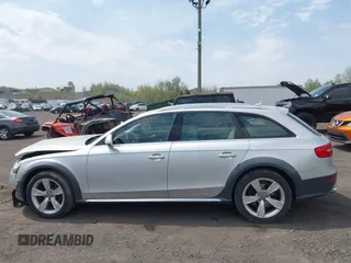 2013 Audi allroad A4 Premium z VIN WA19FAFLXDA194947, wystawiony jako IAAI lot #42151323 z przebiegiem 124 527 mil mil oraz . Historia ofert i sprzedaży dostępna na DreamBid. Obrazek 14.