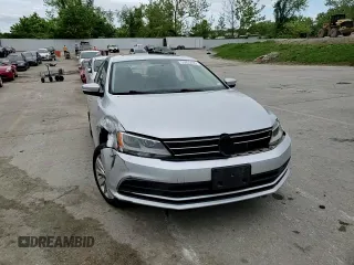 2015 Volkswagen Jetta SE с VIN 3VWD17AJ1FM311745, выставлен на аукционе Copart как лот 55936435 с пробегом 79 819 миль миль и Списание • Salvage title. История ставок и продаж доступна на DreamBid. Изображение 13.
