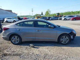 2020 Hyundai Elantra Value Edition z VIN KMHD84LF1LU066065, wystawiony jako IAAI lot #42214902 z przebiegiem 45 683 mil mil oraz . Historia ofert i sprzedaży dostępna na DreamBid. Obrazek 14.
