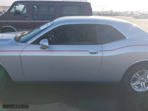 2012 Dodge Challenger SXT with VIN 2C3CDYAG0CH133549, listed as a IAAI auction lot 41368901 with 118,154 mi miles. Bid and sale history available at carsss.com. Image 14.