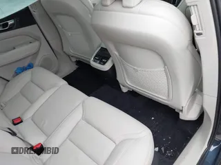 2021 Volvo XC60 Inscription с VIN YV4102DL9M1809904, выставлен на аукционе IAAI как лот 41953852 с пробегом 20 311 миль миль и . История ставок и продаж доступна на DreamBid. Изображение 8.