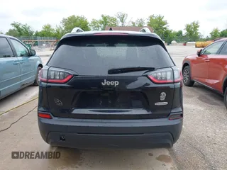 2019 Jeep Cherokee Latitude с VIN 1C4PJLCB5KD358250, выставлен на аукционе IAAI как лот 42504518 с пробегом 171 655 миль миль и . История ставок и продаж доступна на DreamBid. Изображение 16.