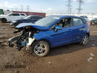 2018 Ford Fiesta SE z VIN 3FADP4EJ9JM145774, wystawiony jako Copart lot #50847145 z przebiegiem Nie podano mil oraz Szkoda całkowita • Salvage title. Historia ofert i sprzedaży dostępna na DreamBid. Obrazek 1.