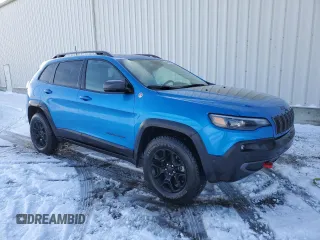2019 Jeep Cherokee Trailhawk Elite with VIN 1C4PJMBX8KD433221, listed as a Copart auction lot 48699175 with 75,211 mi miles and Clean Title. Bid and sale history available at carsss.com. Image 4.