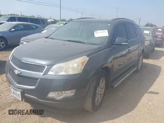2012 Chevrolet Traverse 1LT z VIN 1GNKVGED6CJ349863, wystawiony jako IAAI lot #42334355 z przebiegiem 196 298 mil mil oraz . Historia ofert i sprzedaży dostępna na DreamBid. Obrazek 2.