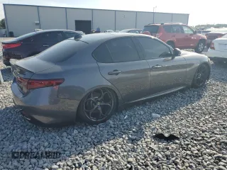 2018 Alfa Romeo Giulia Ti Sport with VIN ZARFAECN2J7597825, listed as a Copart auction lot 64125035 with 92,565 mi miles and Clean title. Bid and sale history available at DreamBid. Image 3.