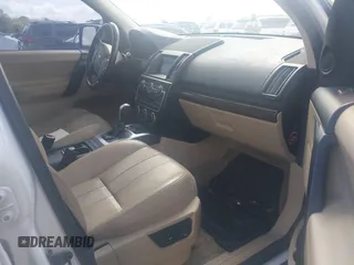 2013 Land Rover LR2 z VIN SALFR2BG3DH359509, wystawiony jako IAAI lot #41947602 z przebiegiem 144 411 mil mil oraz . Historia ofert i sprzedaży dostępna na DreamBid. Obrazek 5.
