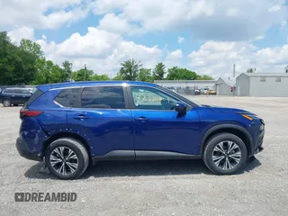 2023 Nissan Rogue SV z VIN 5N1BT3BA7PC900311, wystawiony jako IAAI lot #42330809 z przebiegiem 32 212 mil mil oraz . Historia ofert i sprzedaży dostępna na DreamBid. Obrazek 13.