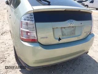 2007 Toyota Prius with VIN JTDKB20U977548064, listed as a IAAI auction lot 42040952 with 197,934 mi miles. Bid and sale history available at carsss.com. Image 6.