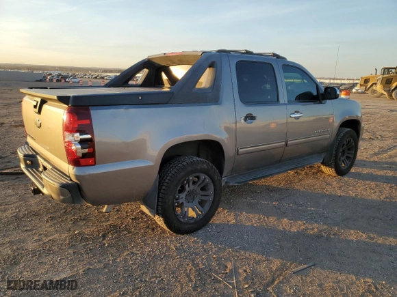 2012 Chevrolet Avalanche LS with VIN 3GNTKEE79CG267753, listed as a Copart auction lot 82149704 with 162,717 mi miles and Salvage Title. Bid and sale history available at carsss.com. Image 3.