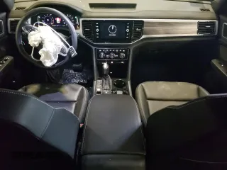 2023 Volkswagen Atlas SE z VIN 1V2HE2CA0PC222288, wystawiony jako Copart lot #57166165 z przebiegiem 18 142 mil mil oraz Szkoda całkowita • Salvage title. Historia ofert i sprzedaży dostępna na DreamBid. Obrazek 8.