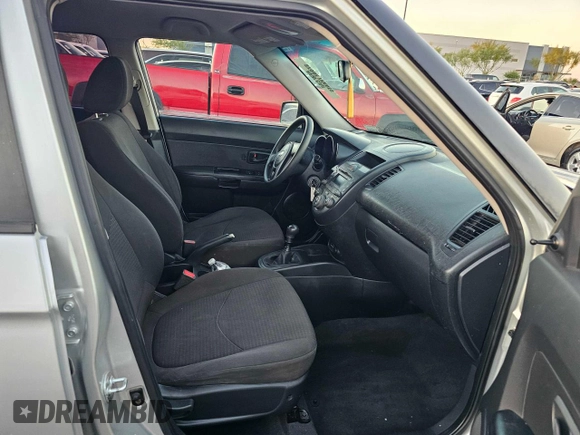 2011 Kia Soul with VIN KNDJT2A19B7714170, listed as a Copart auction lot 47936745 with 121,298 mi miles and Clean Title. Bid and sale history available at carsss.com. Image 5.