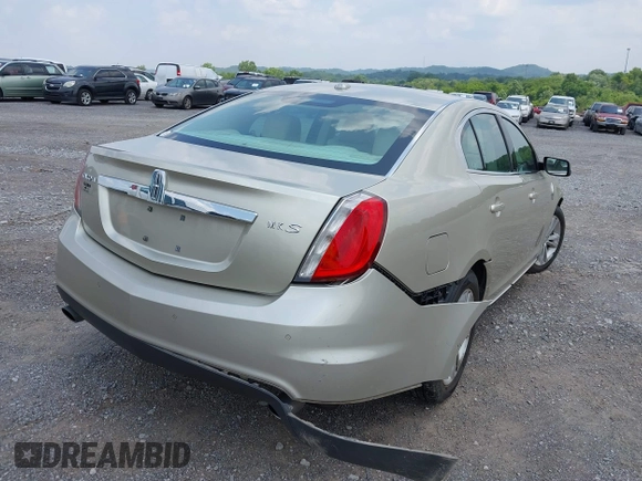2010 Lincoln MKS z VIN 1LNHL9DR3AG613743, wystawiony jako IAAI lot #42415072 z przebiegiem 69 767 mil mil oraz . Historia ofert i sprzedaży dostępna na DreamBid. Obrazek 4.