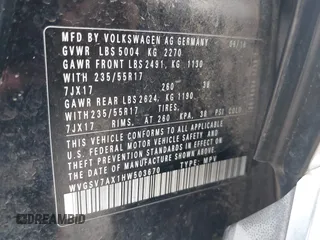 2017 Volkswagen Tiguan Wolfsburg Edition z VIN WVGSV7AX1HW503670, wystawiony jako IAAI lot #42235251 z przebiegiem 88 477 mil mil oraz . Historia ofert i sprzedaży dostępna na DreamBid. Obrazek 9.