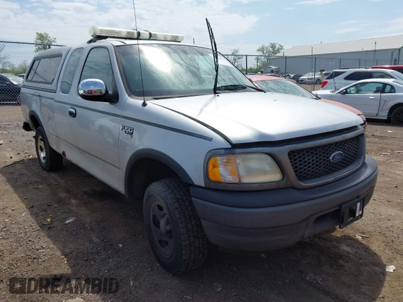 2002 Ford F-150 XL с VIN 1FTRX18L52NB18963, выставлен на аукционе IAAI как лот 42042014 с пробегом 229 262 миль миль и . История ставок и продаж доступна на DreamBid. Изображение 1.