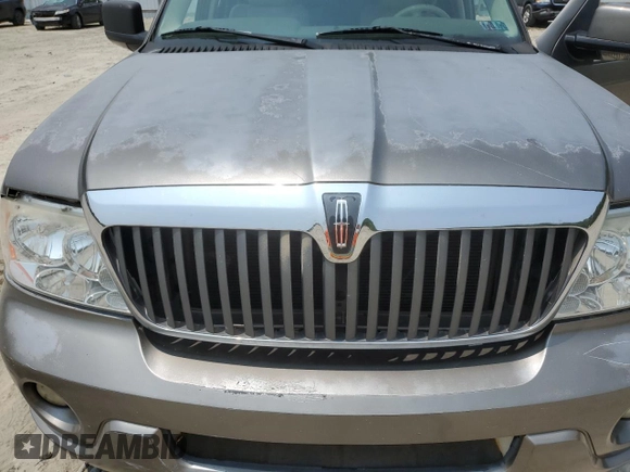 2004 Lincoln Navigator Luxury with VIN 5LMFU28R74LJ09128, listed as a Copart auction lot 59023625 with 181,658 mi miles and Salvage title. Bid and sale history available at DreamBid. Image 12.