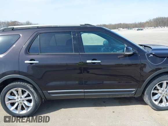 2014 Ford Explorer XLT with VIN 1FM5K8D81EGB72627, listed as a IAAI auction lot 41943574 with 110,238 mi miles and . Bid and sale history available at carsss.com. Image 13.