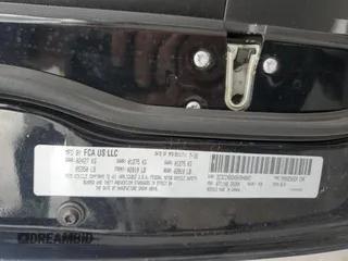 2016 Chrysler 300 S z VIN 2C3CCAGGXGH304802, wystawiony jako Copart lot #55856775 z przebiegiem 118 844 mil mil oraz Szkoda całkowita • Salvage title. Historia ofert i sprzedaży dostępna na DreamBid. Obrazek 12.