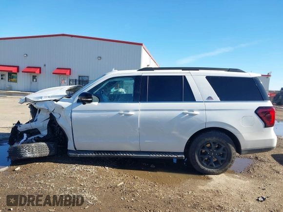 2022 Ford Expedition Timberline with VIN 1FMJU1RT0NEA35624, listed as a IAAI auction lot 41284527 with 22,992 mi miles. Bid and sale history available at carsss.com. Image 15.