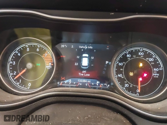 2019 Jeep Cherokee Trailhawk Elite with VIN 1C4PJMBX7KD361203, listed as a IAAI auction lot 41515943 with 133,384 mi miles. Bid and sale history available at carsss.com. Image 7.