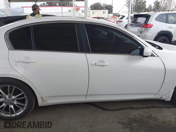 2013 Infiniti G37 Journey with VIN JN1CV6AP1DM712399, listed as a IAAI auction lot 42052509 with 180,182 mi miles and . Bid and sale history available at DreamBid. Image 14.
