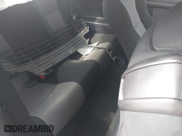 2015 Scion tC z VIN JTKJF5C70FJ013710, wystawiony jako IAAI lot #41770647 z przebiegiem Nie podano mil oraz . Historia ofert i sprzedaży dostępna na DreamBid. Obrazek 8.
