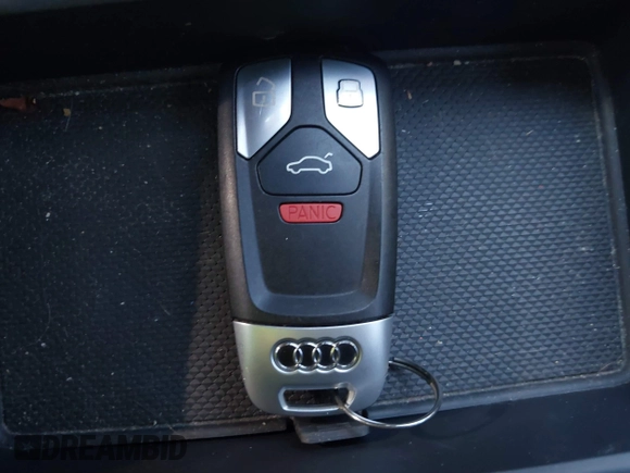 2018 Audi Q5 Premium Plus with VIN WA1BNAFYXJ2097883, listed as a IAAI auction lot 41890804 with 44,220 mi miles. Bid and sale history available at carsss.com. Image 11.