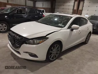 2018 Mazda 3 Touring z VIN 3MZBN1V32JM188650, wystawiony jako IAAI lot #41428819 z przebiegiem 225 611 mil mil oraz . Historia ofert i sprzedaży dostępna na DreamBid. Obrazek 2.