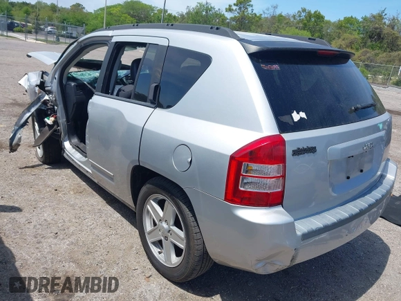 2008 Jeep Compass Sport with VIN 1J8FT47018D789268, listed as a IAAI auction lot 41903375 with 101,221 mi miles. Bid and sale history available at carsss.com. Image 3.