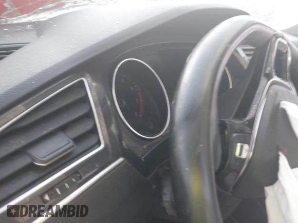 2018 Volkswagen Tiguan SEL z VIN 3VV3B7AX1JM208075, wystawiony jako IAAI lot #42651678 z przebiegiem Nie podano mil oraz . Historia ofert i sprzedaży dostępna na DreamBid. Obrazek 7.