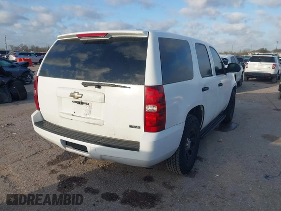 2008 Chevrolet Tahoe Police with VIN 1GNEC03088R276742, listed as a IAAI auction lot 41753762 with 86,095 mi miles and . Bid and sale history available at DreamBid. Image 4.