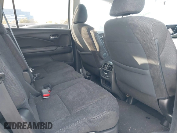 2021 Honda Pilot EX z VIN 5FNYF5H33MB031960, wystawiony jako IAAI lot #41599630 z przebiegiem 32 747 mil mil oraz . Historia ofert i sprzedaży dostępna na DreamBid. Obrazek 8.