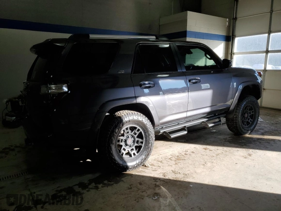 2023 Toyota 4Runner SR5 with VIN JTEMU5JRXP6210446, listed as a Copart auction lot 41521225 with 18,004 mi miles and Salvage title. Bid and sale history available at DreamBid. Image 3.