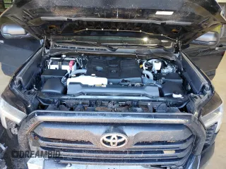 2023 Toyota Tundra SR z VIN 5TFKB5DB8PX113093, wystawiony jako Copart lot #80488324 z przebiegiem 24 200 mil mil oraz Szkoda całkowita • Salvage title. Historia ofert i sprzedaży dostępna na DreamBid. Obrazek 12.