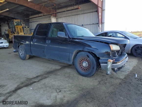 2006 Chevrolet Silverado 1500 LT1 with VIN 2GCEC13T261223050, listed as a Copart auction lot 44724155 with 332,620 mi miles and Salvage Title. Bid and sale history available at carsss.com. Image 4.