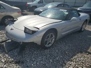 1998 Chevrolet Corvette with VIN 1G1YY32G9W5123033, listed as a Copart auction lot 68718924 with 0 mi miles and Salvage Title. Bid and sale history available at carsss.com. Image 1.