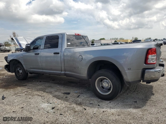 2024 Ram 3500 Tradesman with VIN 3C63RRGL5RG155781, listed as a Copart auction lot 71971124 with 80,307 mi miles and Salvage Title. Bid and sale history available at carsss.com. Image 2.