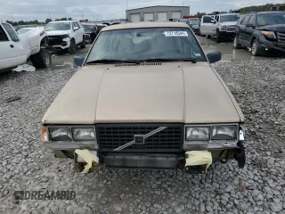 1988 Volvo 740 with VIN YV1FA8757J1136056, listed as a Copart auction lot 72710544 with 344,211 mi miles and Salvage Title. Bid and sale history available at carsss.com. Image 5.