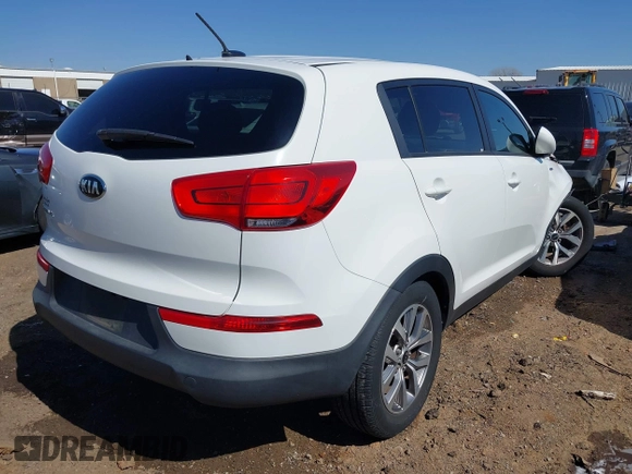 2016 Kia Sportage LX with VIN KNDPBCAC9G7872861, listed as a IAAI auction lot 41772819 with 117,540 mi miles and . Bid and sale history available at carsss.com. Image 4.