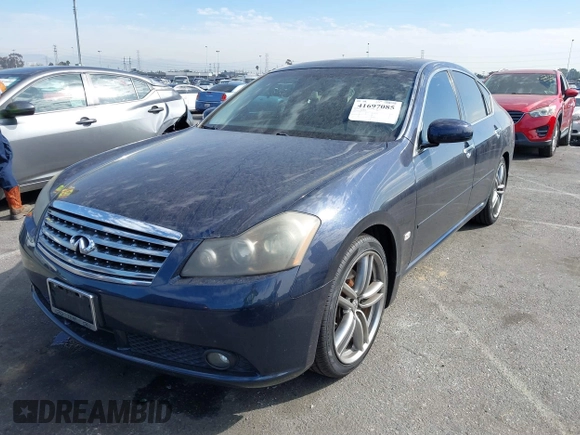 2007 Infiniti M45 Sdn with VIN JNKBY01E07M402596, listed as a IAAI auction lot 41697085 with 185,148 mi miles. Bid and sale history available at carsss.com. Image 6.