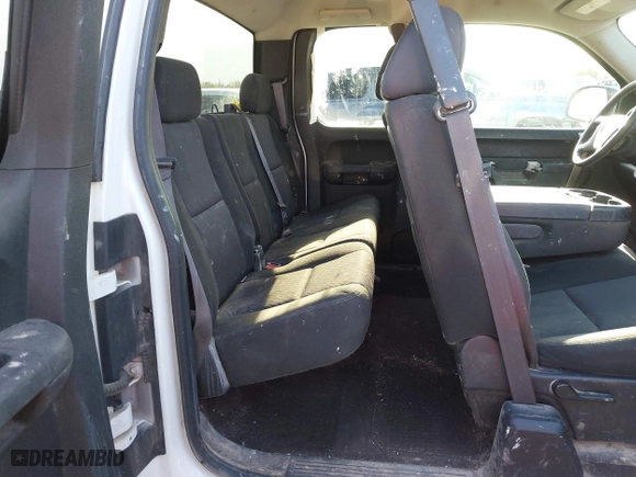 2013 Chevrolet Silverado 1500 LT with VIN 1GCRCSE08DZ166948, listed as a IAAI auction lot 41254225 with 206,541 mi miles. Bid and sale history available at carsss.com. Image 8.