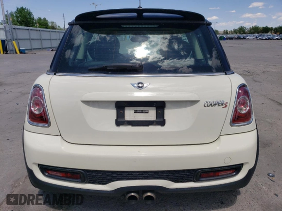 2013 MINI Hardtop S with VIN WMWSV3C52DT389647, listed as a Copart auction lot 56764135 with 152,957 mi miles and Clean Title. Bid and sale history available at DreamBid. Image 6.