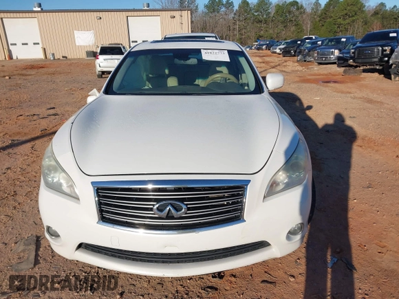 2011 Infiniti M37 with VIN JN1BY1AP5BM323915, listed as a IAAI auction lot 41822773 with 184,129 mi miles. Bid and sale history available at carsss.com. Image 12.