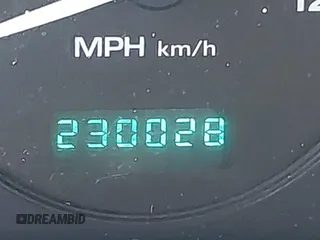 1999 Jeep Grand Cherokee Limited z VIN 1J4GW68N0XC512229, wystawiony jako IAAI lot #42189815 z przebiegiem 230 028 mil mil oraz . Historia ofert i sprzedaży dostępna na DreamBid. Obrazek 16.