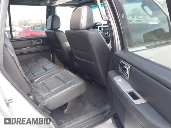 2007 Lincoln Navigator z VIN 5LMFU28537LJ23464, wystawiony jako IAAI lot #41860443 z przebiegiem 309 788 mil mil oraz . Historia ofert i sprzedaży dostępna na DreamBid. Obrazek 8.