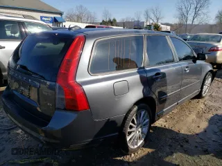 2010 Volvo V50 with VIN YV1382MW5A2531338, listed as a Copart auction lot 41870195 with 0 mi miles and Non Repairable. Bid and sale history available at carsss.com. Image 3.